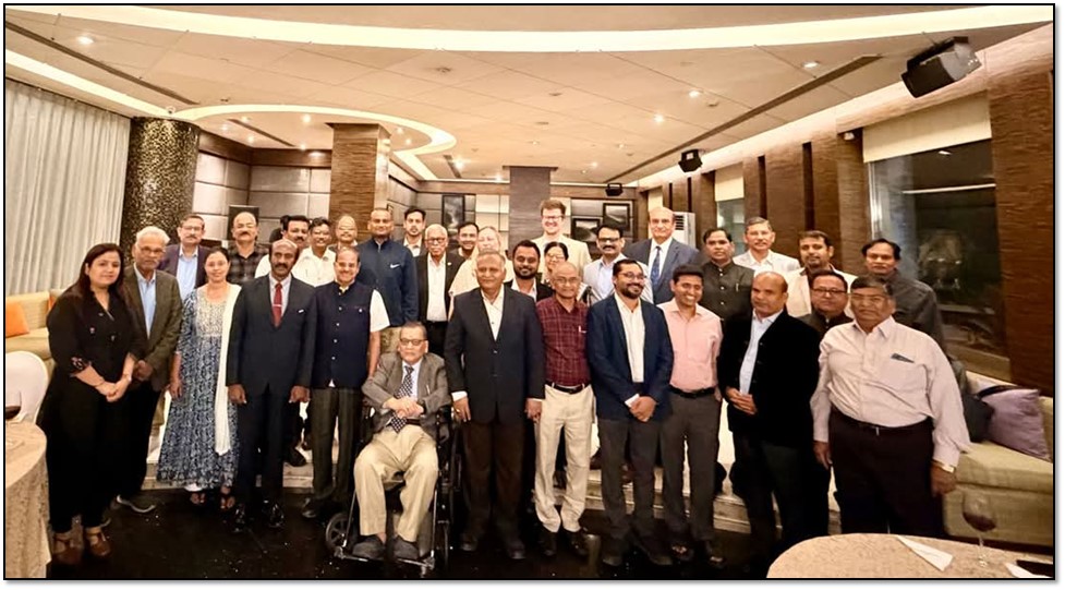 Group photo of all attendees at the RSC reception